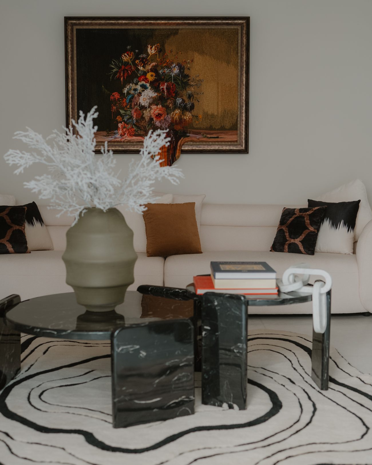 The Sculptural Lounge, view 5